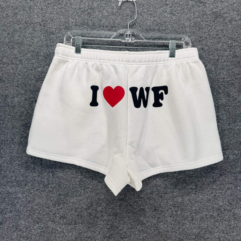 White Fox Shorts Womens Large Frosting I Heart WF Graphic Sweatshorts Fleece NEW